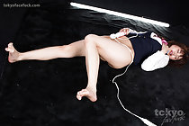 Office lady Yamashita Ayaka lying on her back bare feet masturbating with sex toy